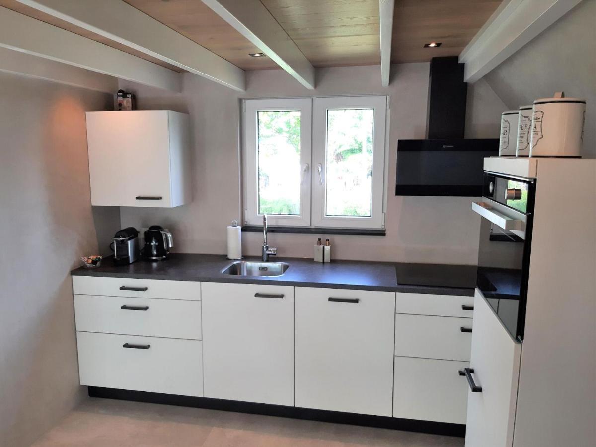 Stylish Holiday Home By The Sea Tuitjenhorn Eksteriør bilde