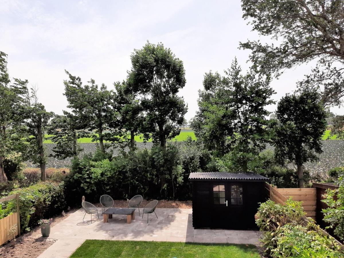 Stylish Holiday Home By The Sea Tuitjenhorn Eksteriør bilde